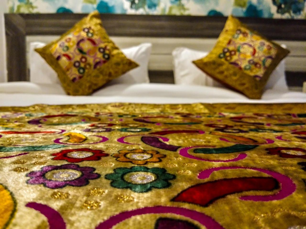 Dwivedi Hotels Hotel Elena Varanasi Exteriör bild