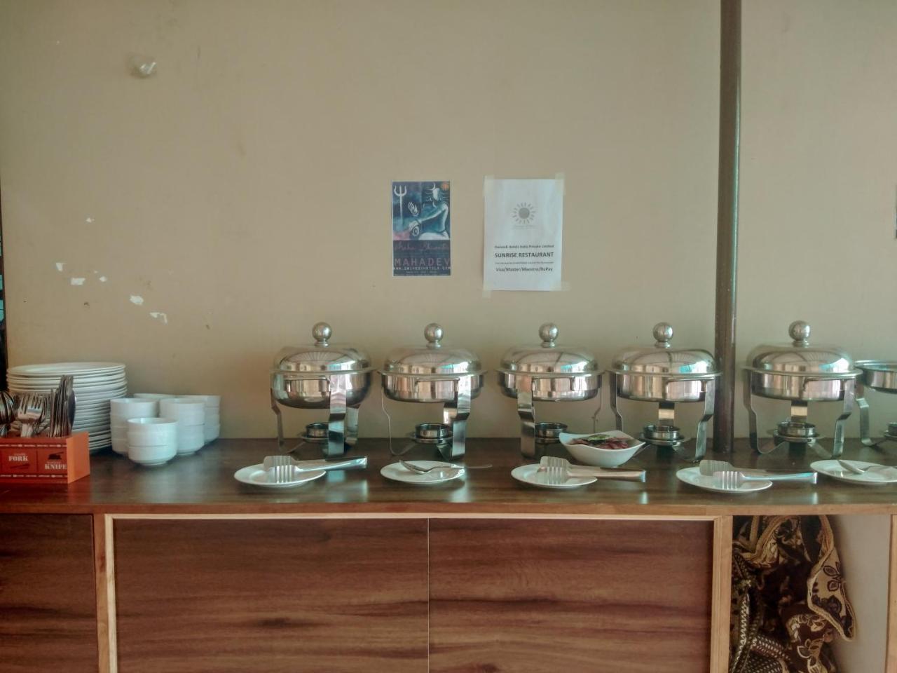 Dwivedi Hotels Hotel Elena Varanasi Exteriör bild