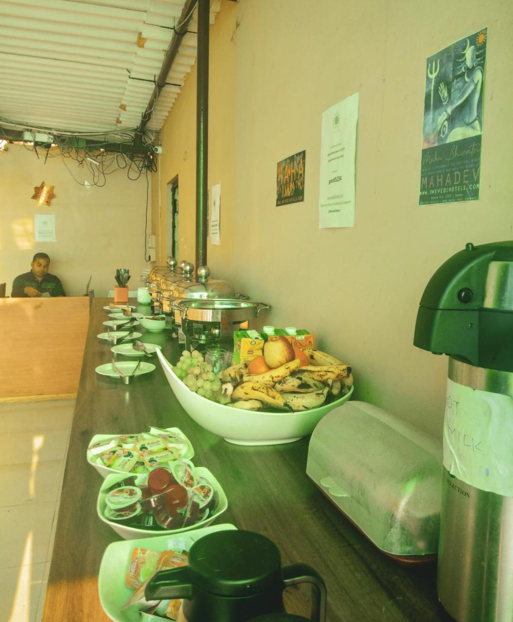 Dwivedi Hotels Hotel Elena Varanasi Exteriör bild